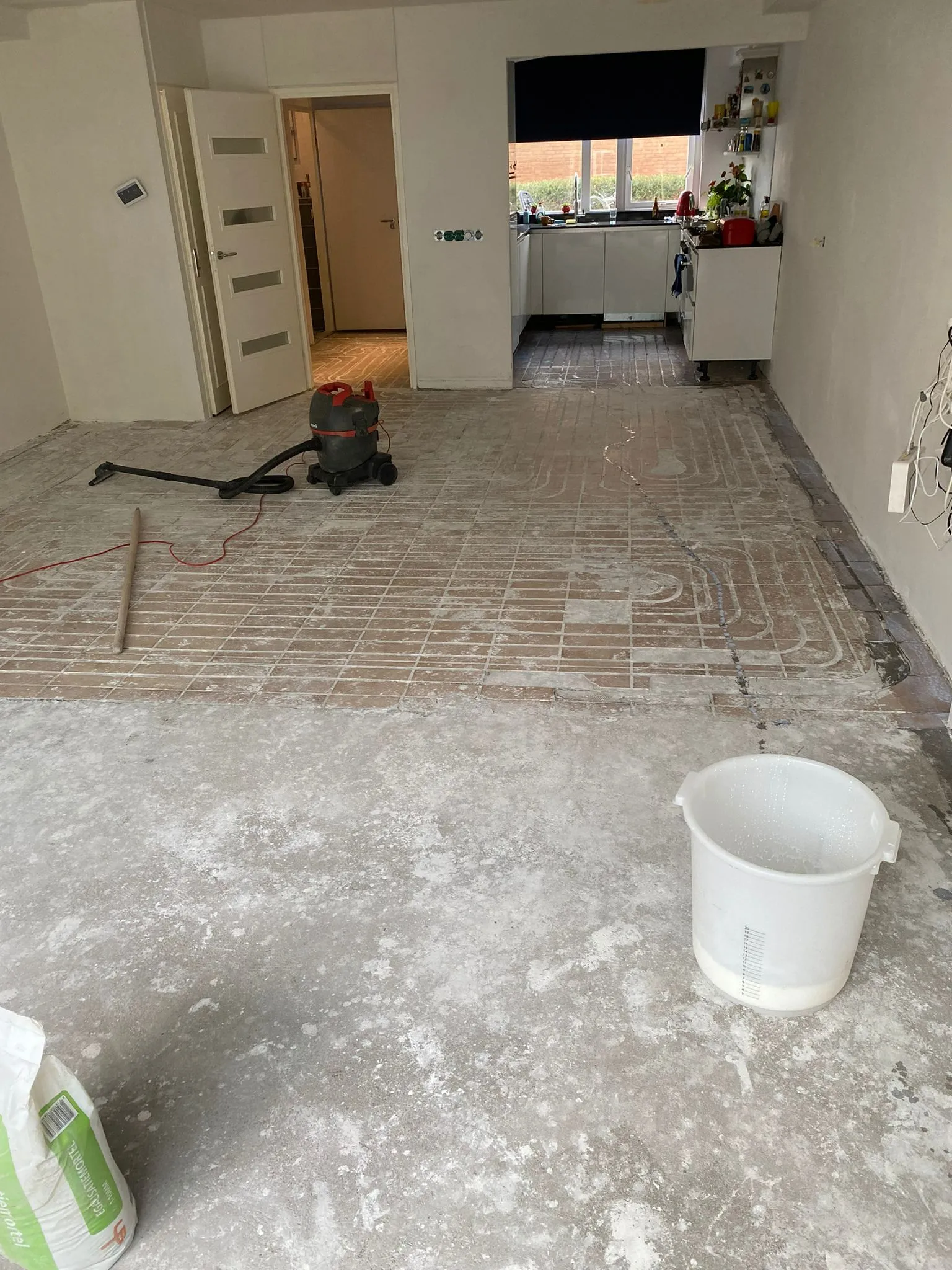 woonkamer-voor-egaliseren-1 woonkamer-voor-egaliseren-1